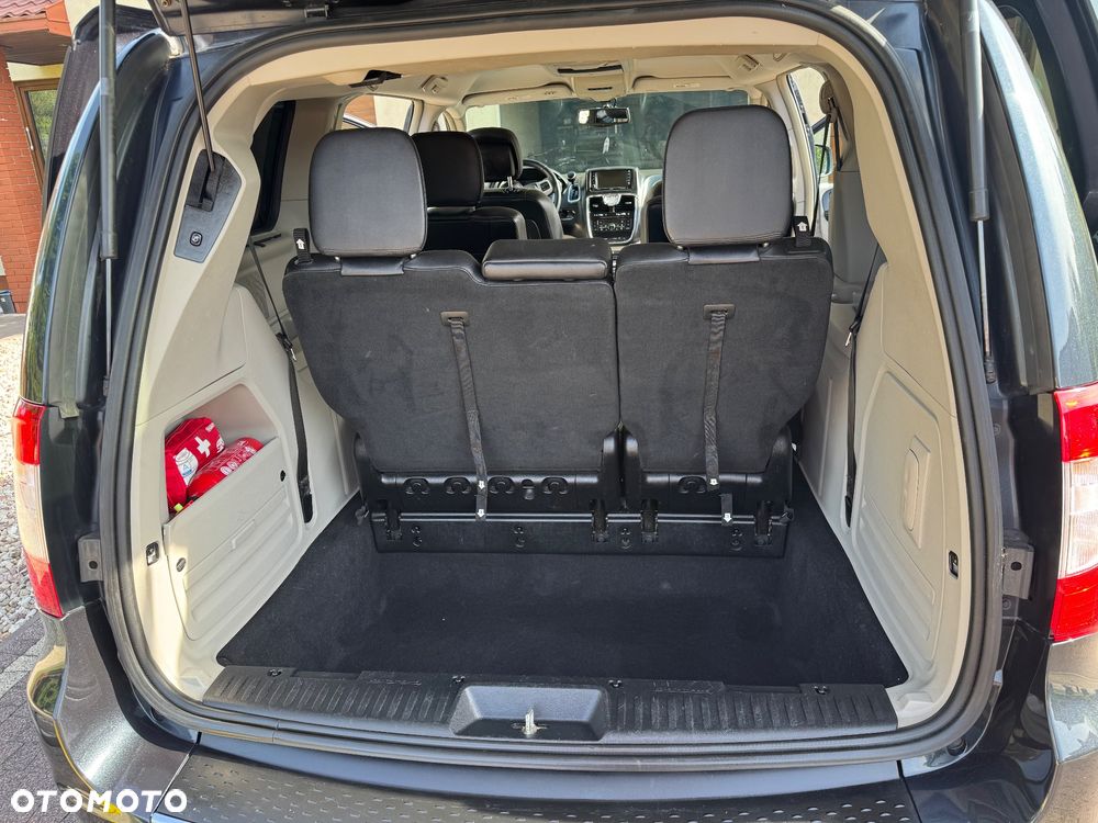 Chrysler Town & Country 3.6 Touring - 7