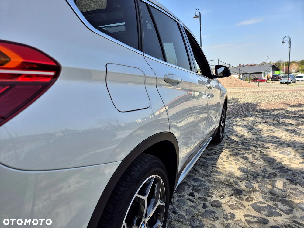 BMW X1 sDrive18d xLine - 29