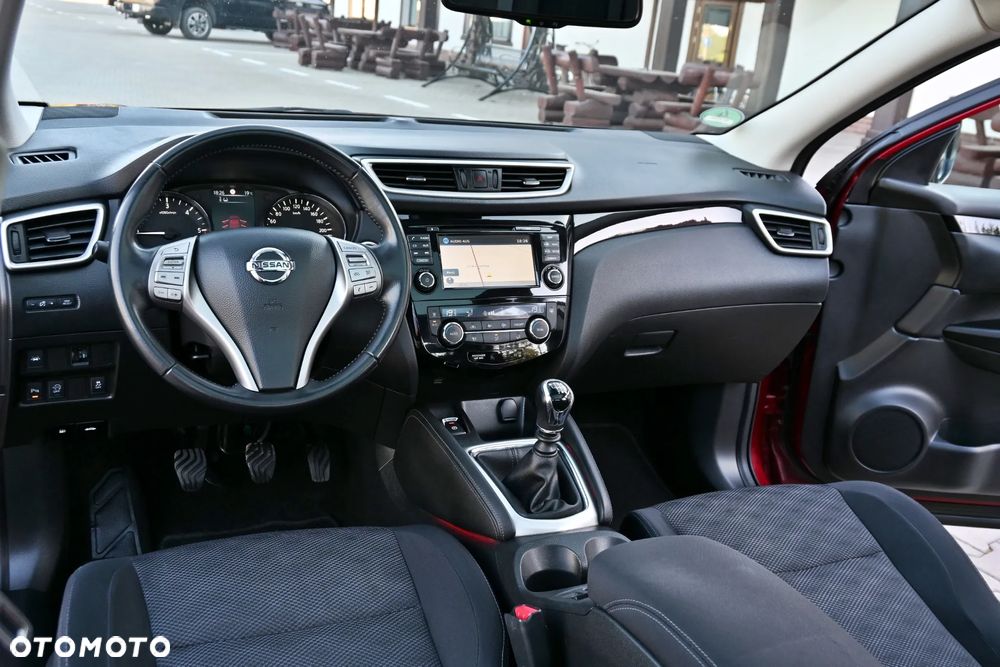Nissan Qashqai 1.6 DCi Tekna+ - 29