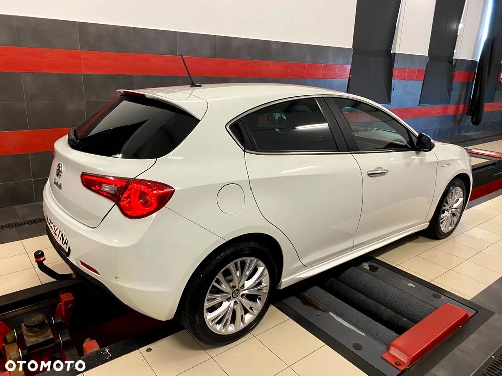 Alfa Romeo Giulietta 1.4 TB 16V Multiair Turismo - 10