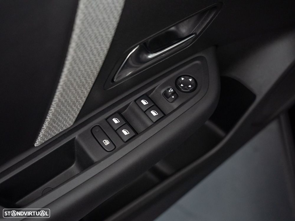 Citroën C4 1.2 PureTech Feel Pack — fotografia 16
