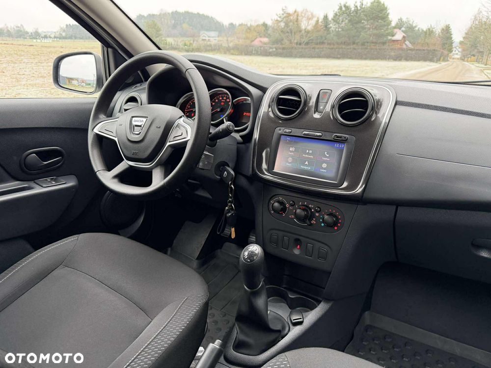 Dacia Sandero 1.2 16V Laureate - 8