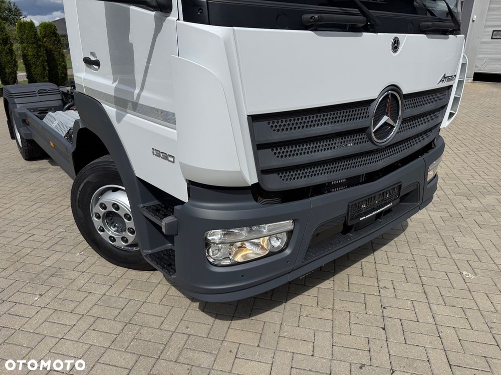 Mercedes-Benz - 15
