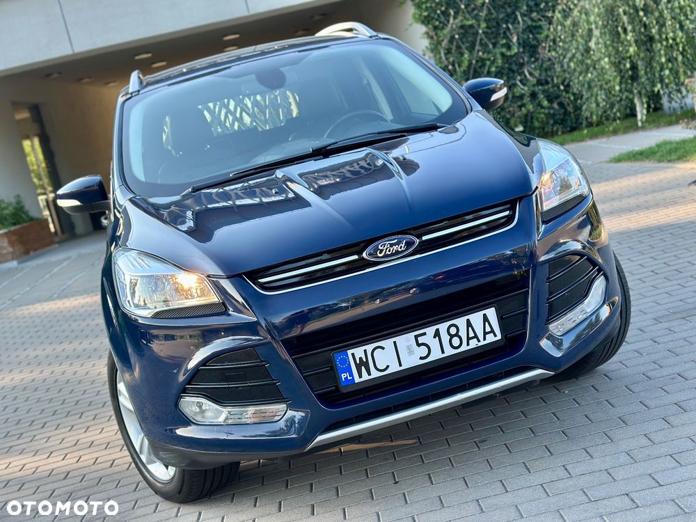Ford Kuga 2.0 TDCi 2x4 Titanium - 4