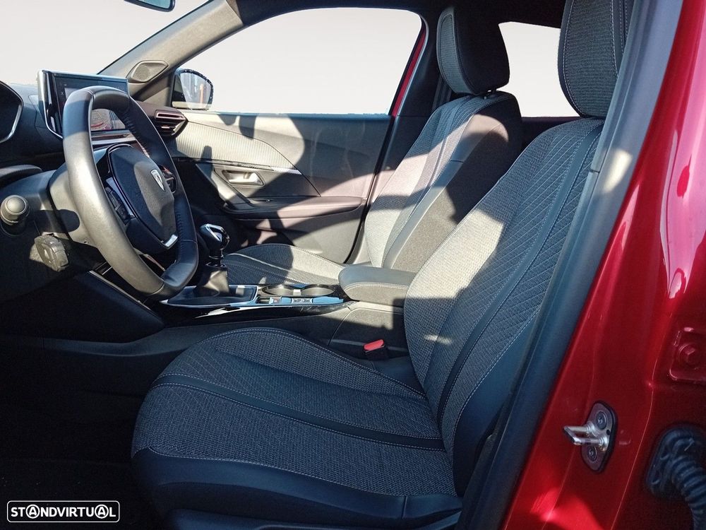 Peugeot 2008 1.2 PureTech Allure - 9