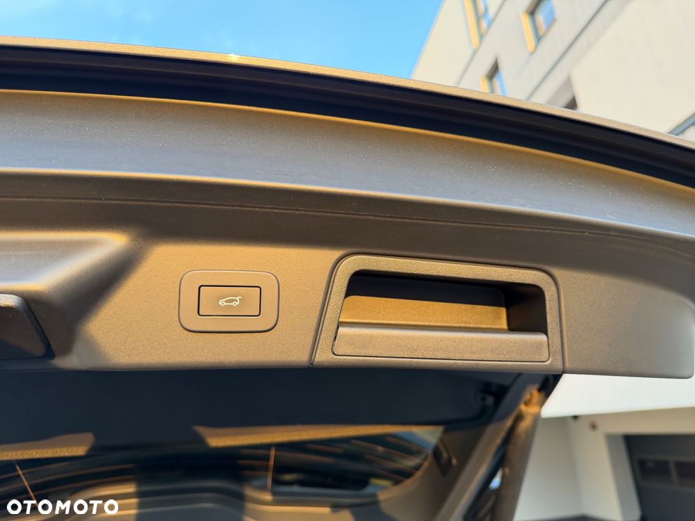 Land Rover Range Rover Velar - 16