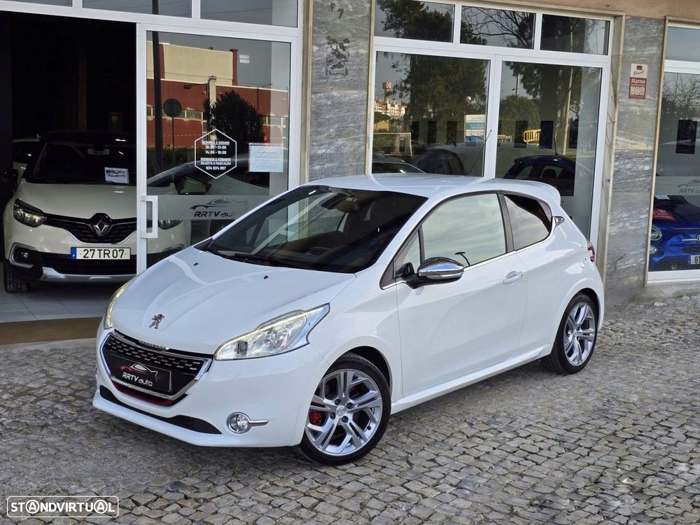 Peugeot 208 1.6 THP GTi - 1