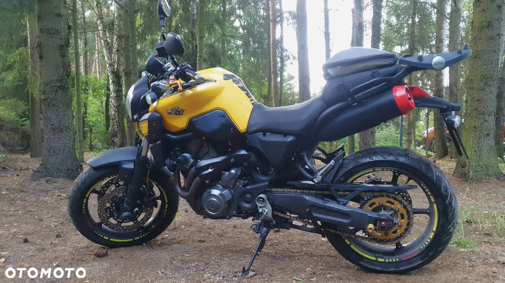 Yamaha MT - 2