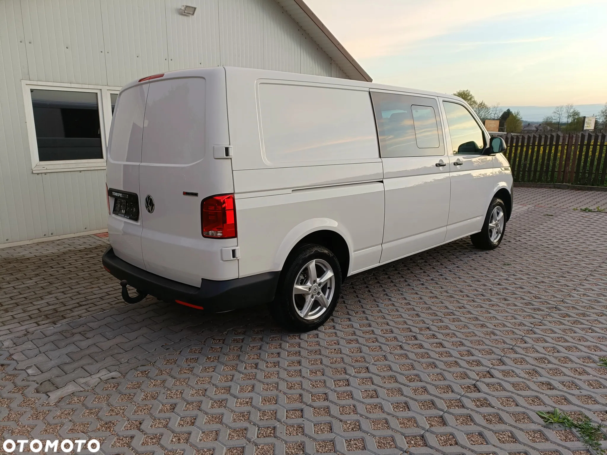 Volkswagen Transporter TDI Lang Plus Edition - 8