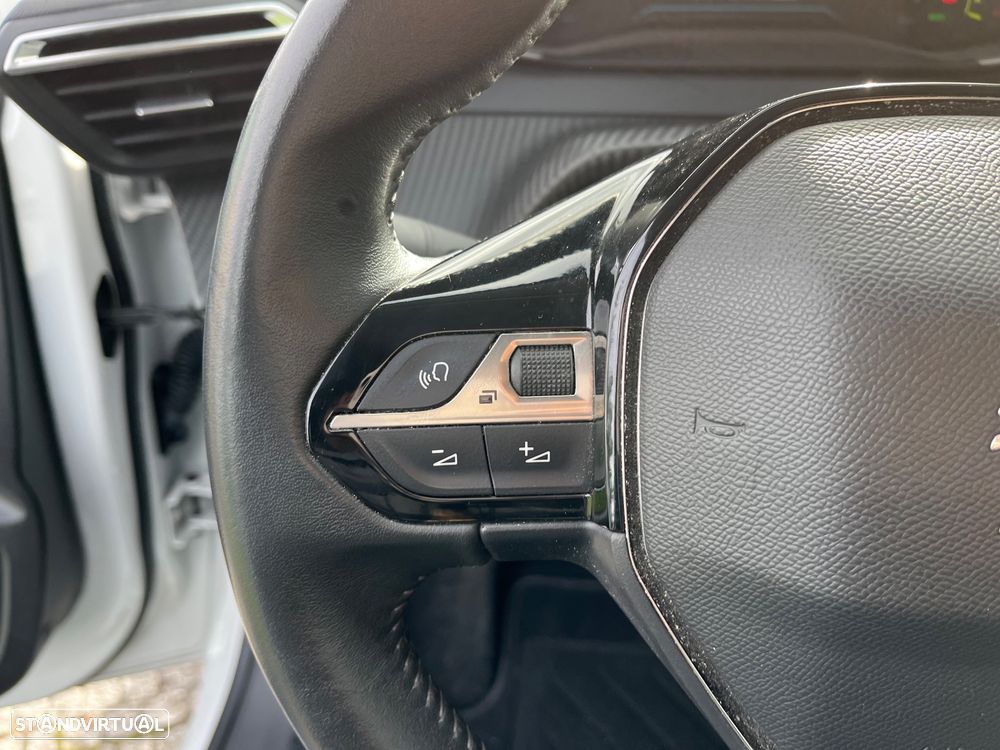 Peugeot e-208 50 kWh Allure Pack - 24