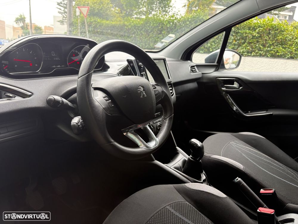 Peugeot 208 1.4 HDi Active - 14