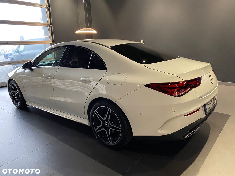 Mercedes-Benz CLA 180 7G-DCT AMG Line - 3