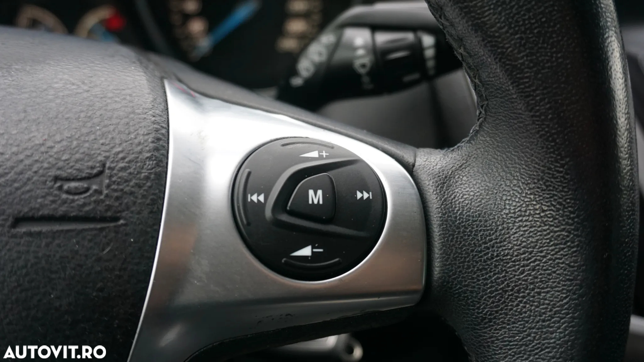 Ford Focus 1.0 EcoBoost Trend Edition - 22