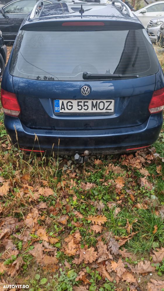 Volkswagen Golf 1.6 TDI DPF DSG Trendline - 6