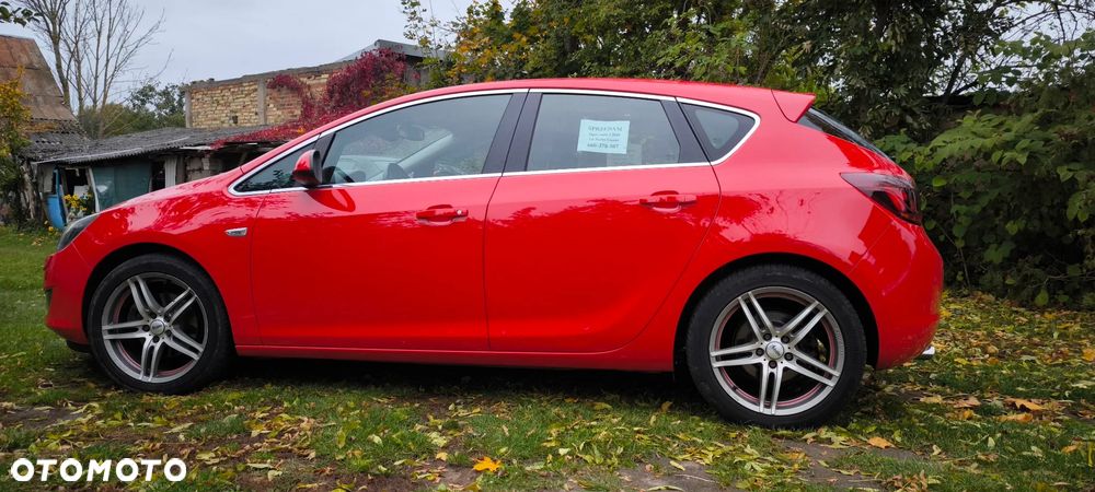 Opel Astra 1.6 Turbo Cosmo - 8