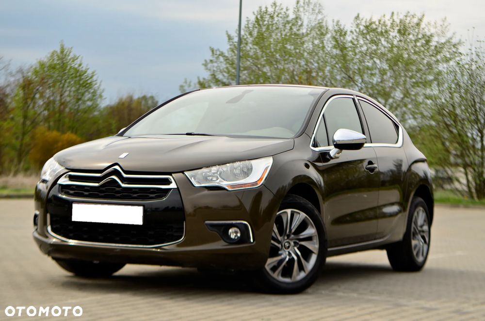 Citroën DS4 e-HDi 115 SoChic - 1