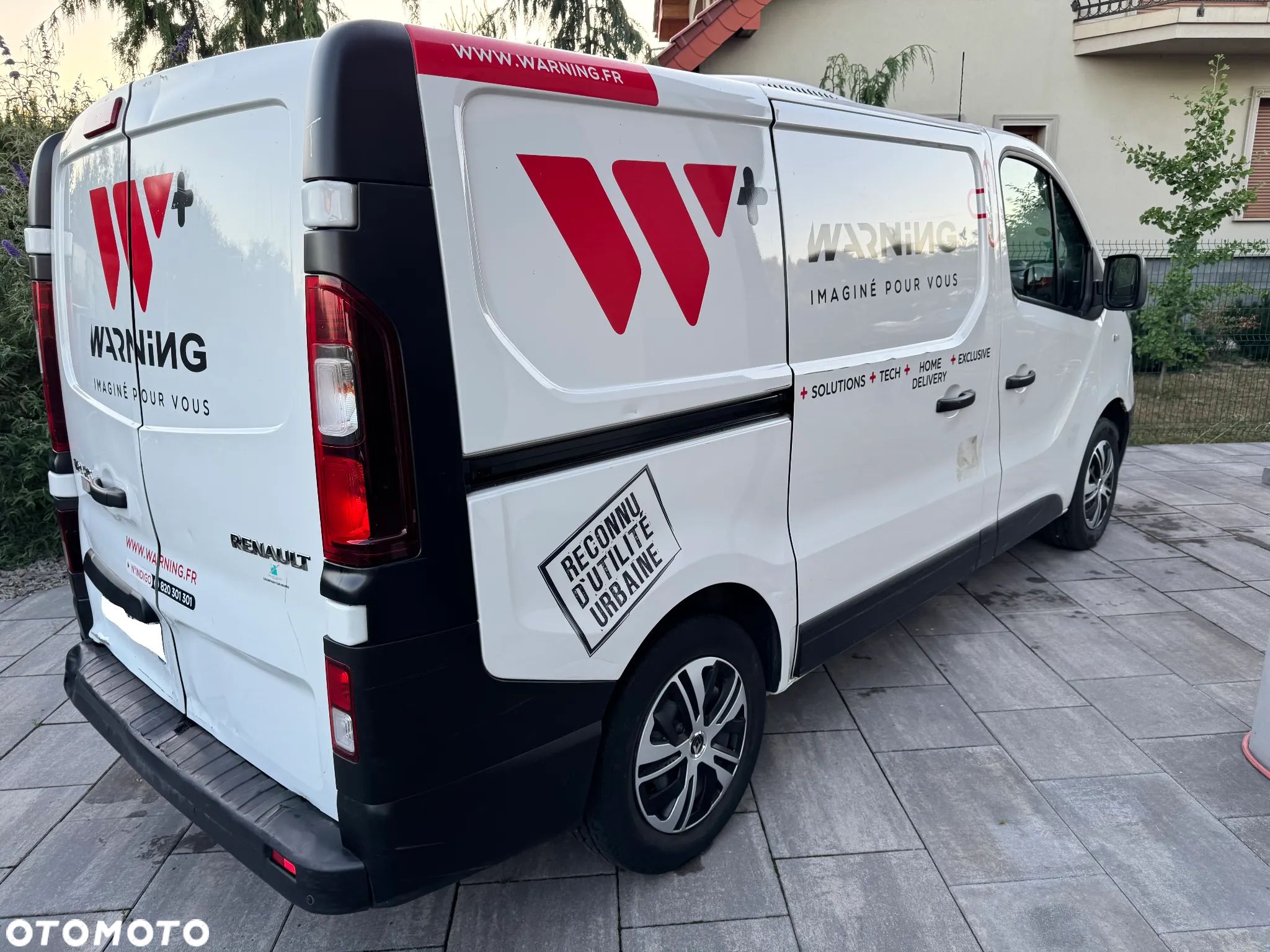 Renault TRAFIC - 1