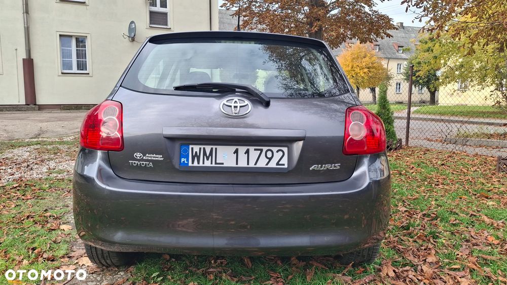 Toyota Auris 2006 photo 5