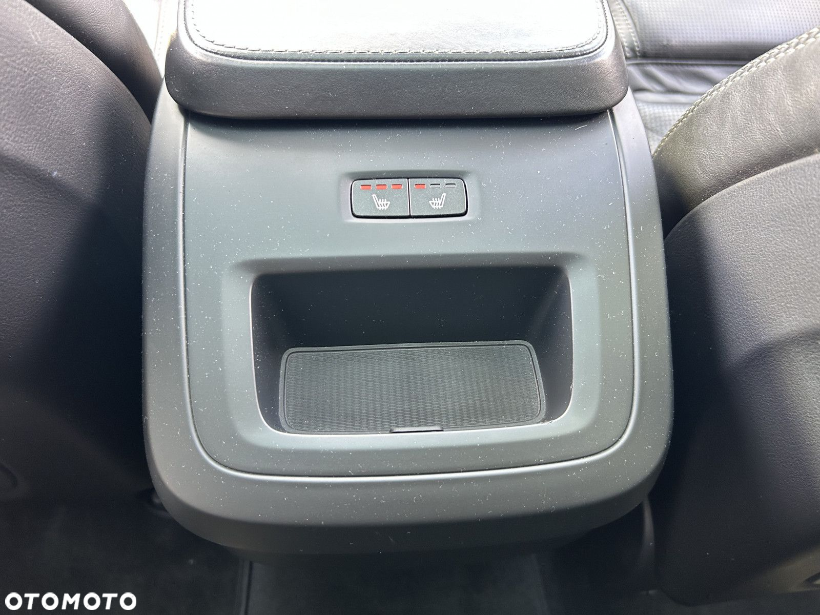 Volvo XC 90 - 31