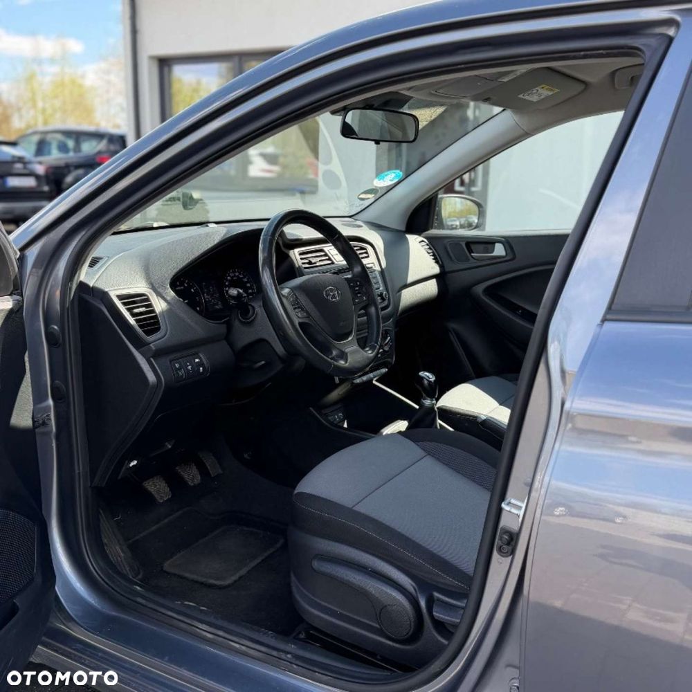 Hyundai i20 - 14