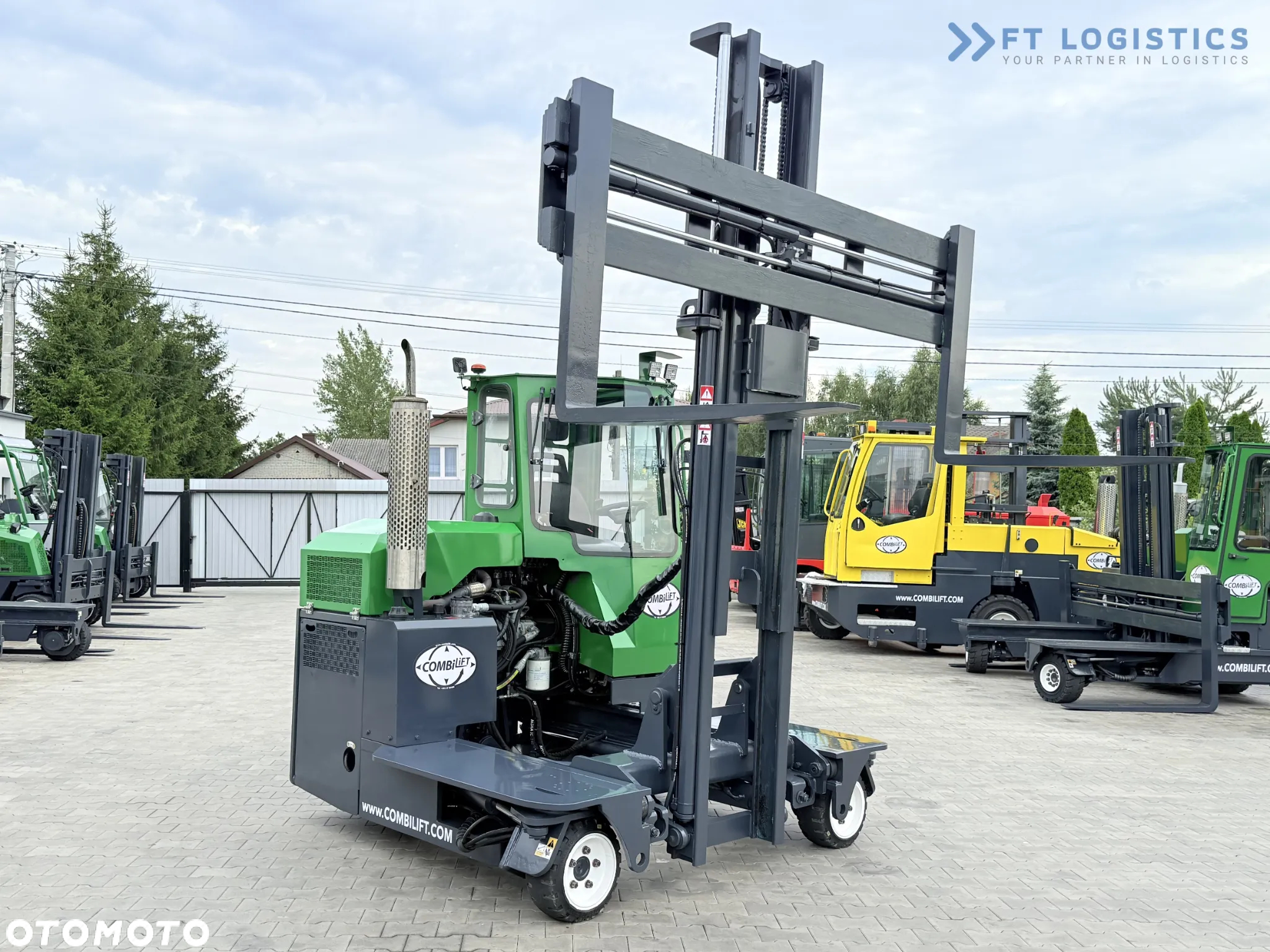Combilift C3000 / DIESEL / DUPLEX - 4000MM / SZEROKI POZYCJONER WIDEŁ 2700MM / PEŁNA OGRZEWANA KABINA / JEDYNIE 6905H/ STAN - JAK NOWY! - 30