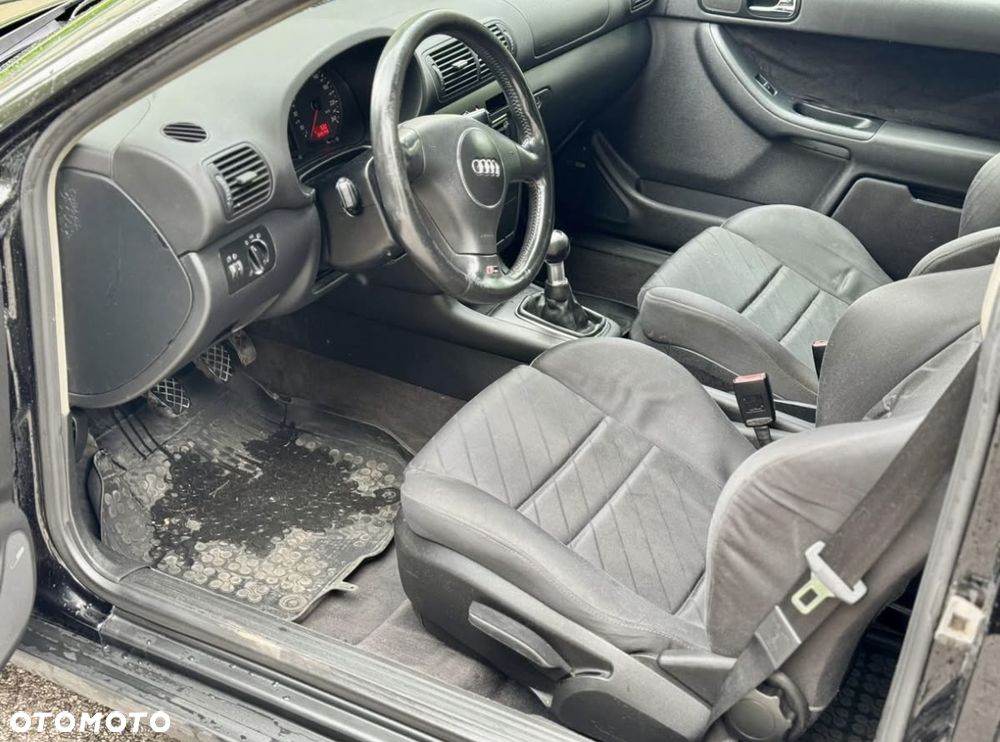 Audi A3 3-drzwiowe 1.8T Ambition - 12