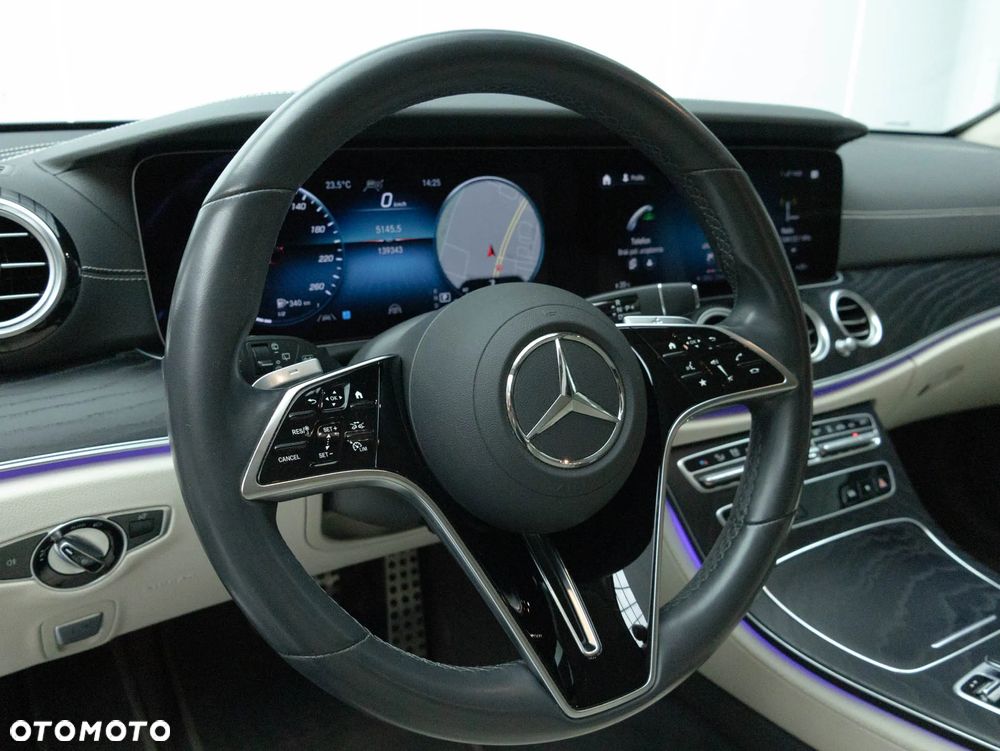 Mercedes-Benz Klasa E 220 d 4-Matic All-Terrain Avantgarde - 13