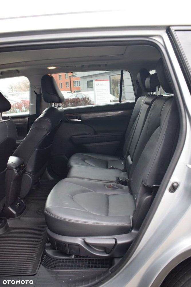 Toyota Highlander - 10