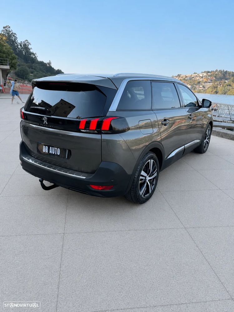 Peugeot 5008 - 4