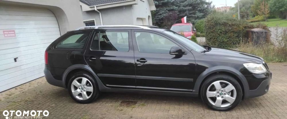 Skoda Octavia Combi 2.0 TDI DPF Scout 4x4 - 19