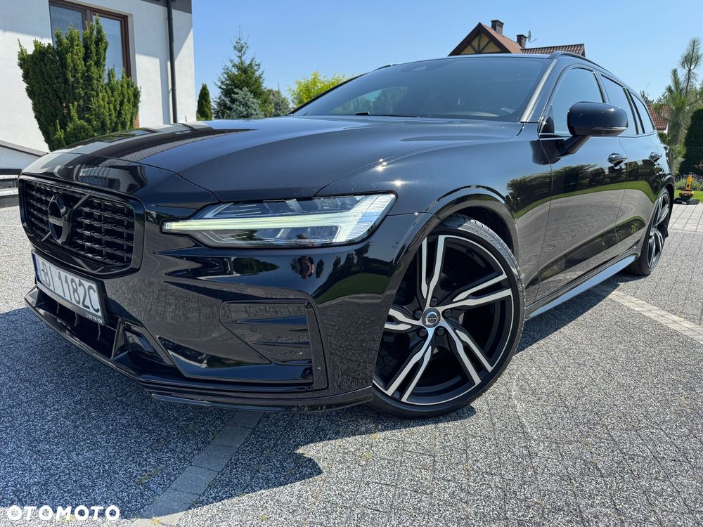 Volvo V60 D3 R-Design - 2