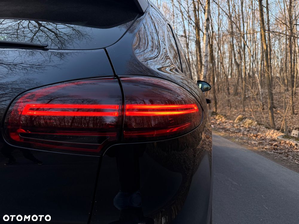 Porsche Cayenne S - 9