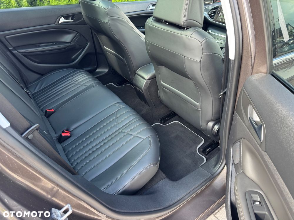 Peugeot 308 BlueHDi 150 EAT6 Stop & Start GT-Line Edition - 38