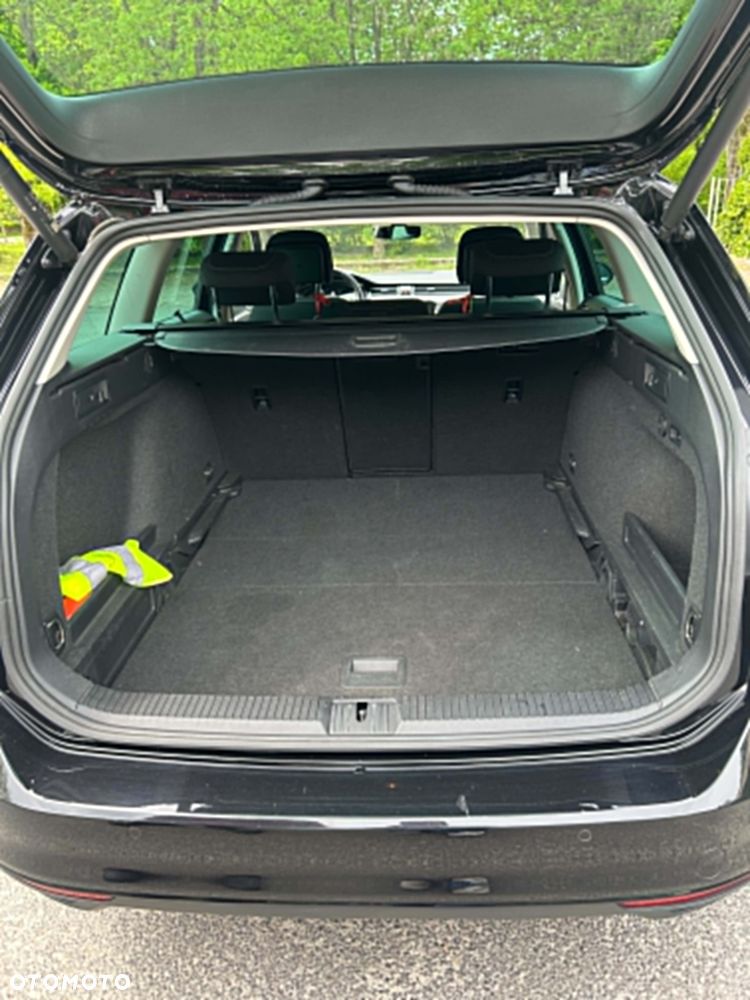 Volkswagen Passat 2.0 TDI SCR DSG Business - 15