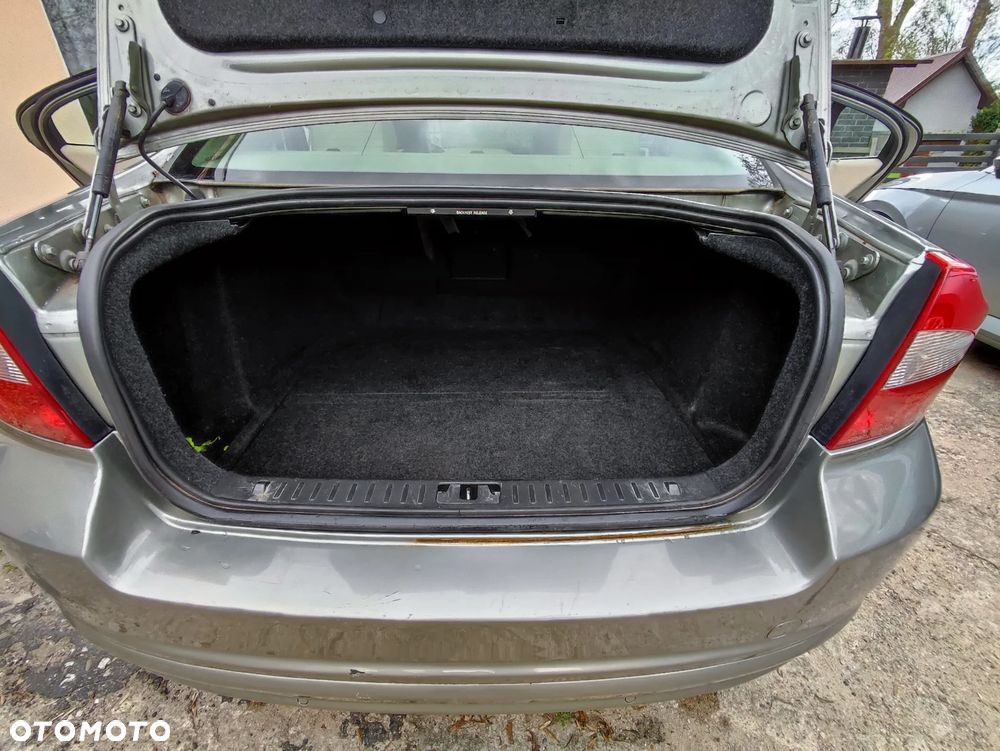 Volvo S80 3.2 Momentum - 11
