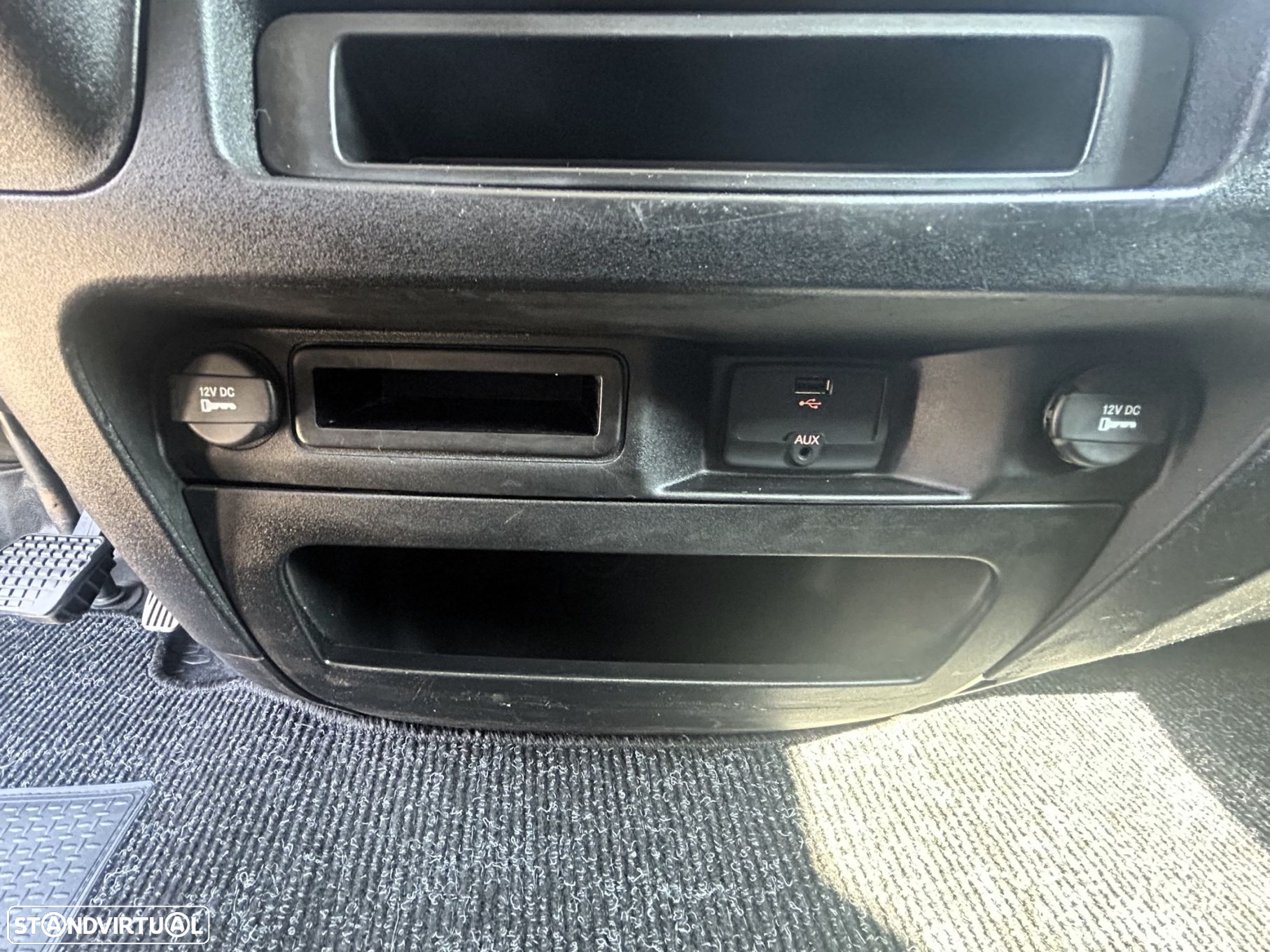 Iveco Daily 35C13 RODADO DUPLO BASCULANTE - 21