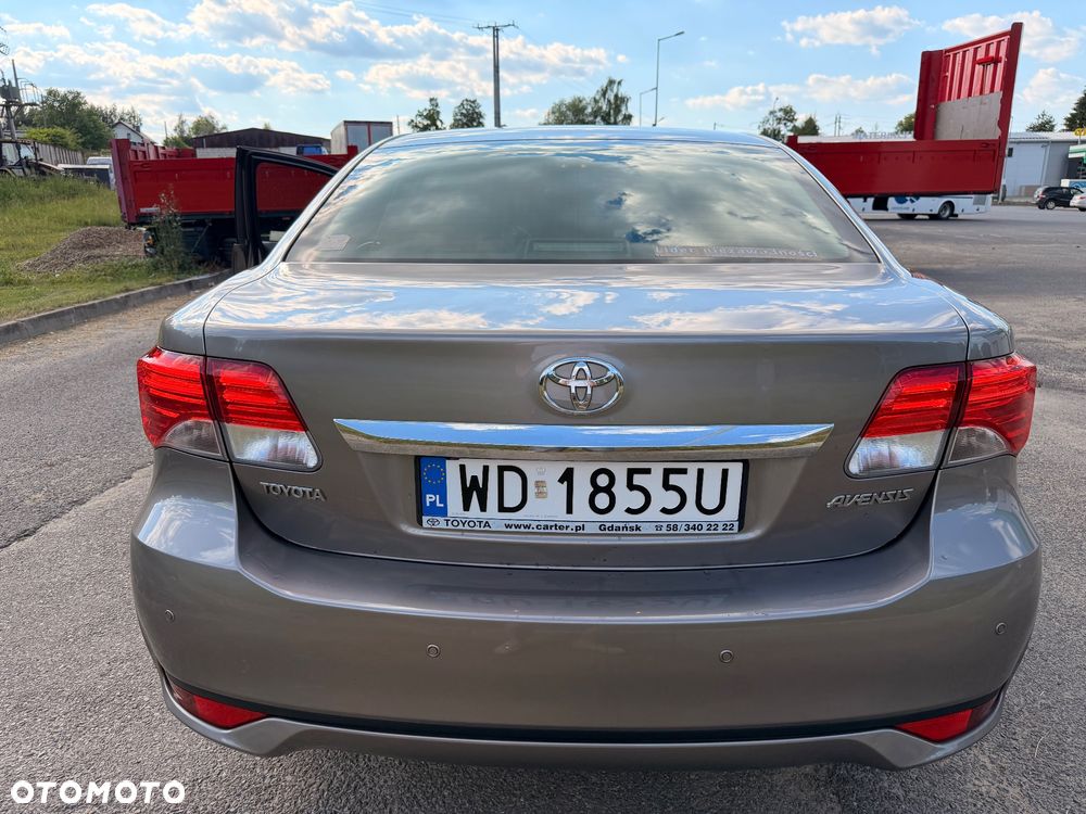 Toyota Avensis 2.0 Premium MS - 24