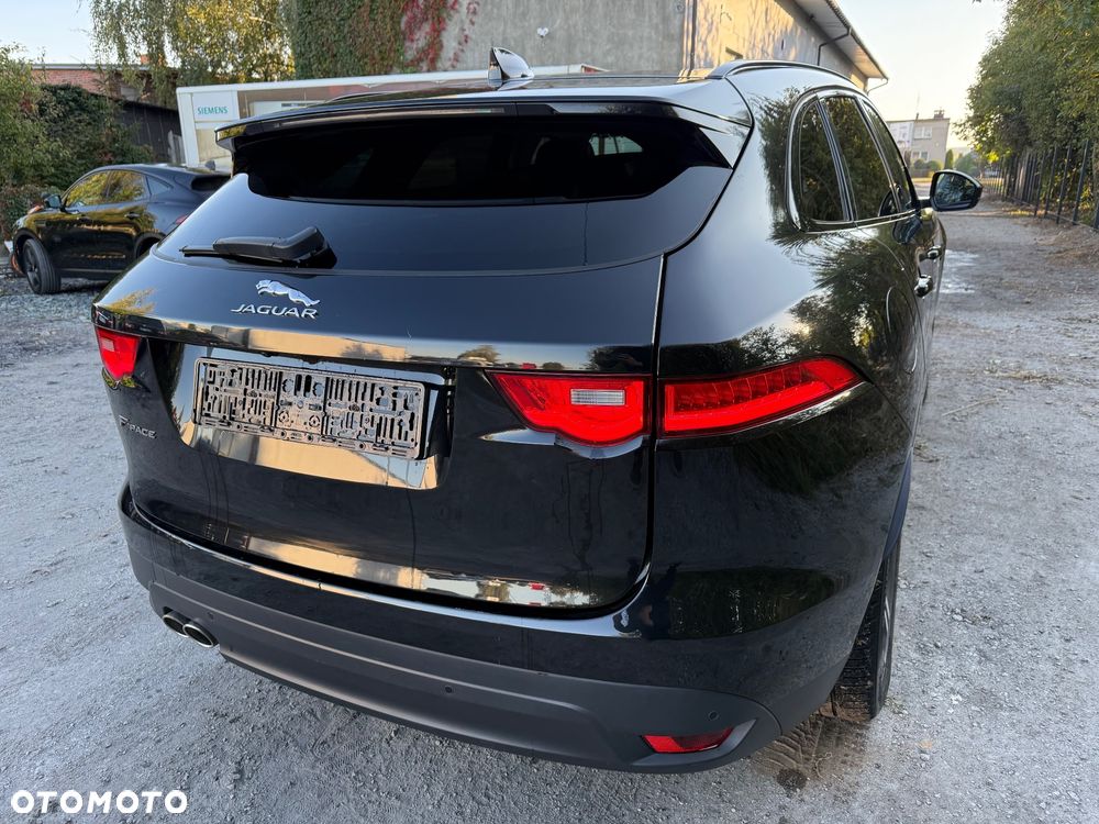 Jaguar F-Pace 2.0 i4D AWD Prestige - 8