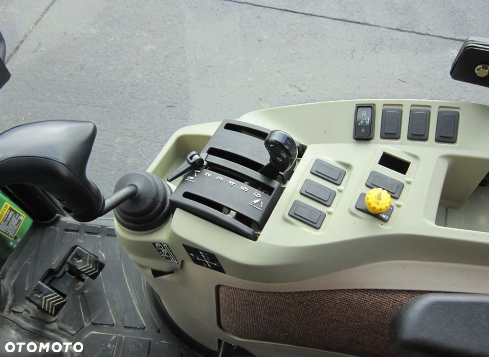 John Deere 4320 - 6