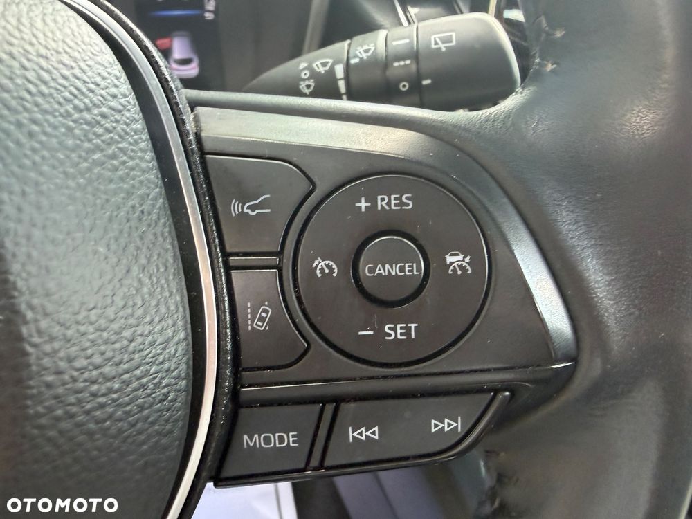 Toyota Corolla 1.8 Hybrid Comfort - 23