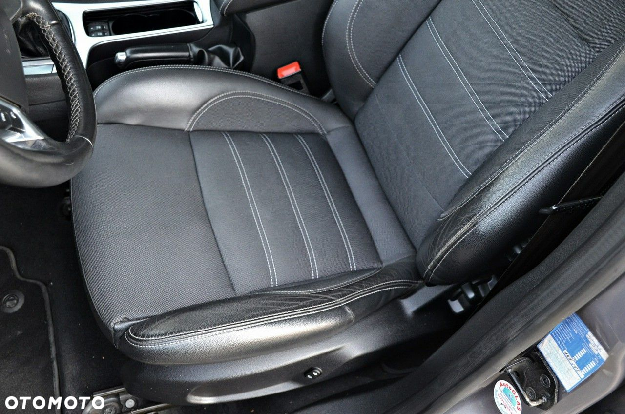 Ford Mondeo - 16