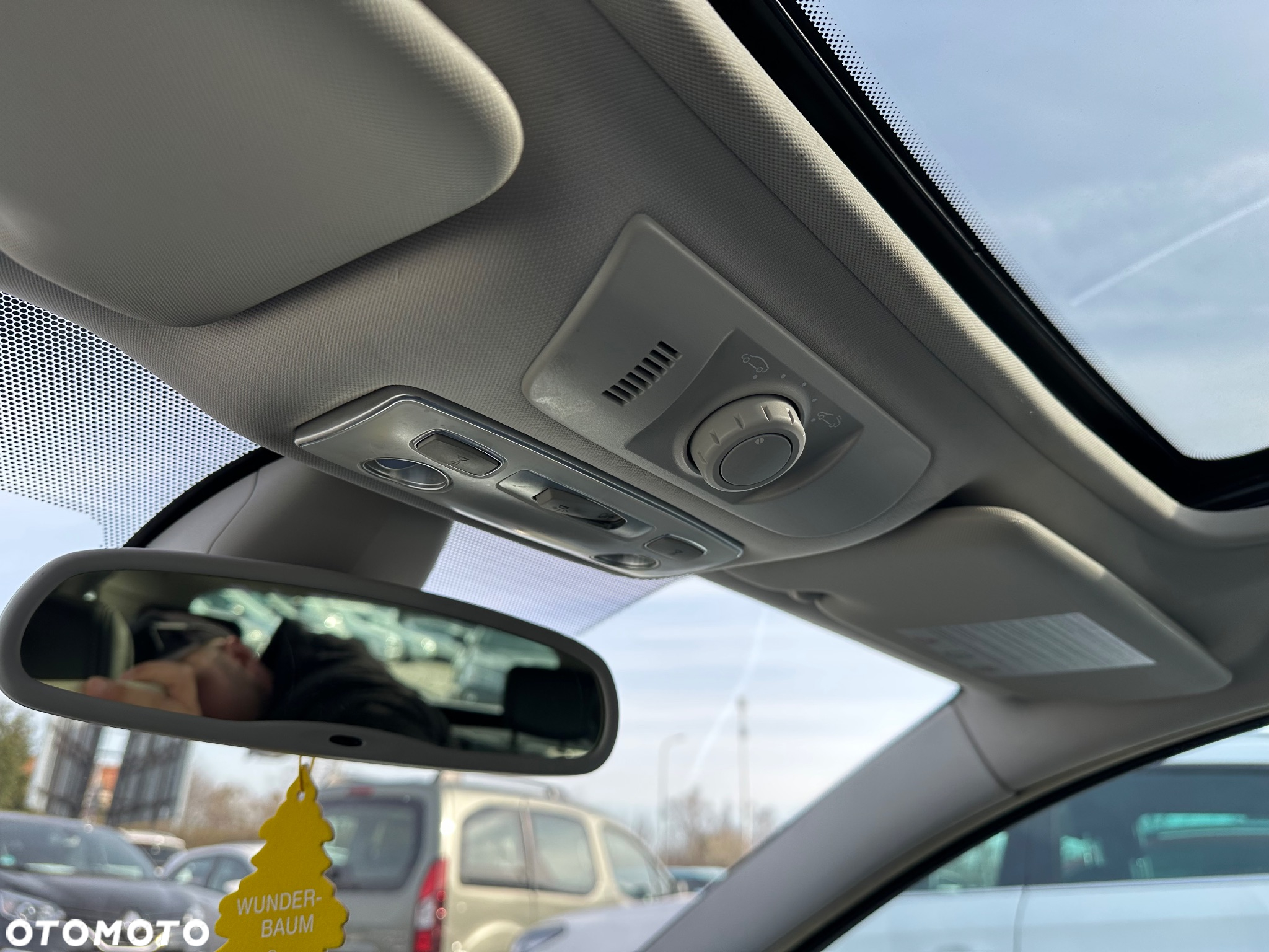 Renault Laguna Grandtour 2.0 dCi FAP GT - 17