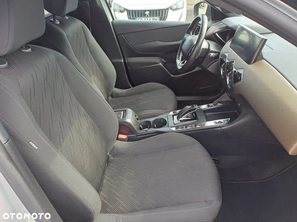 DS Automobiles DS 3 Crossback E-Tense Performance Line + - 9