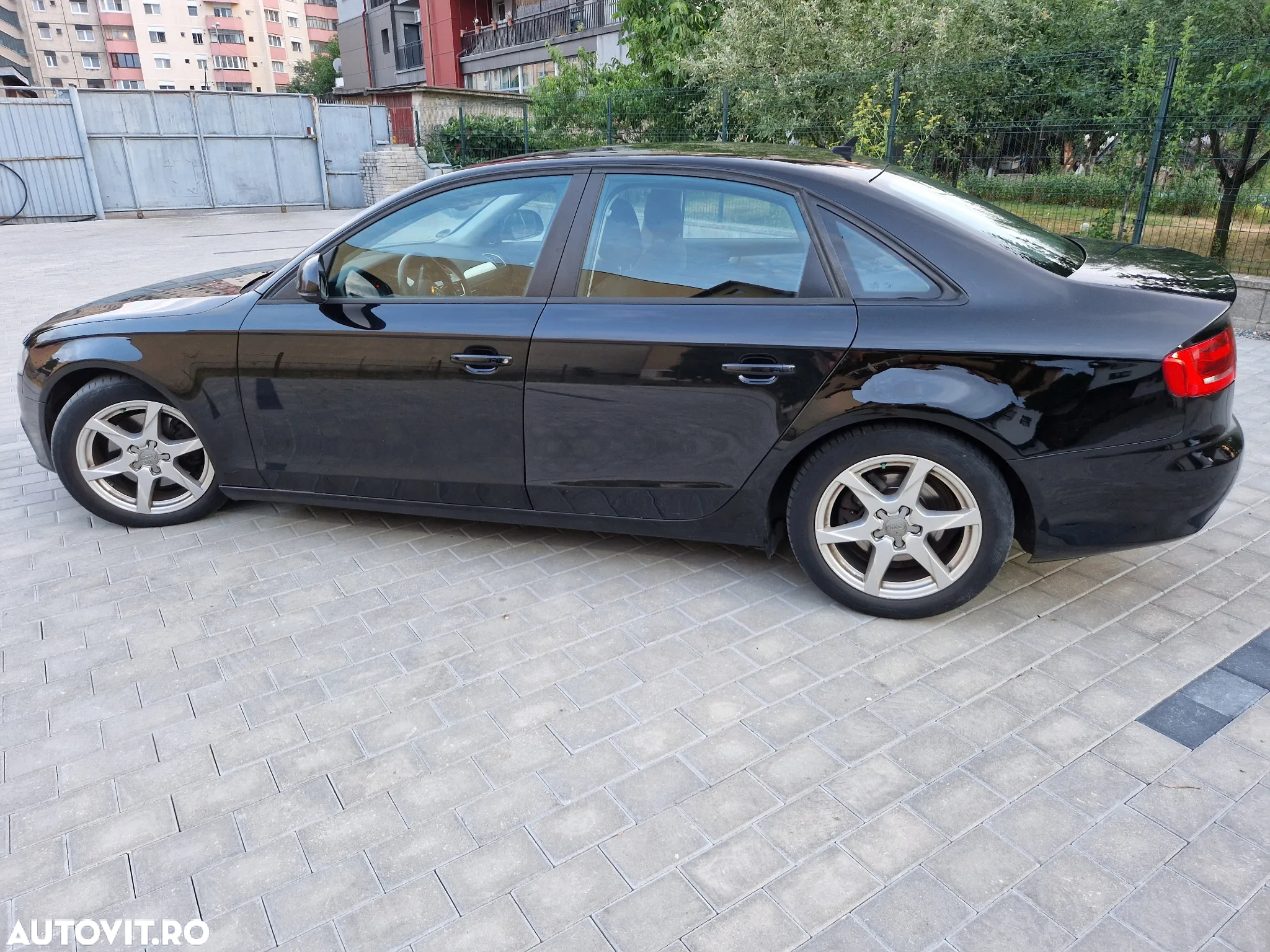 Audi A4 2.0 TDI Avant - 6