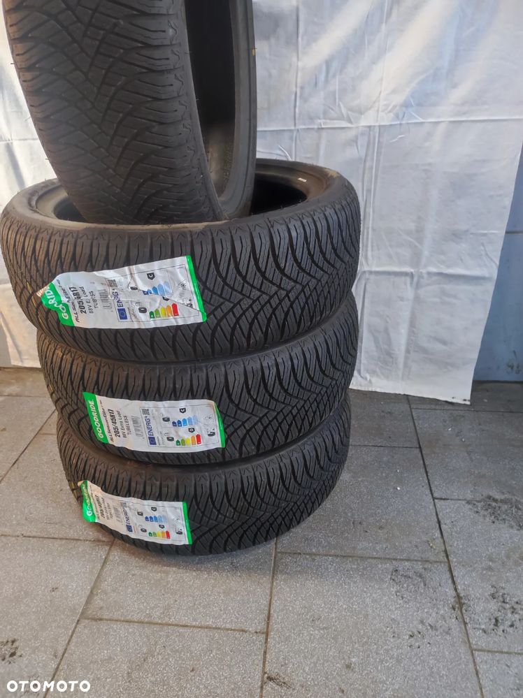 Opony całoroczne 205/45/17 Goodride - 4