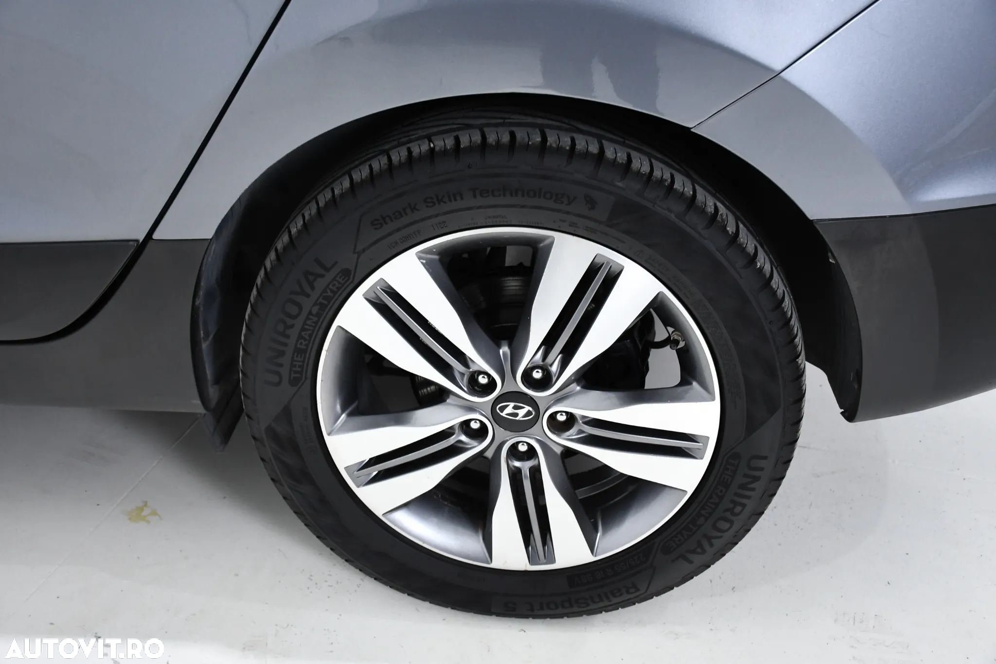 Hyundai ix35 2.0 CRDI 4WD Finale Silver - 35