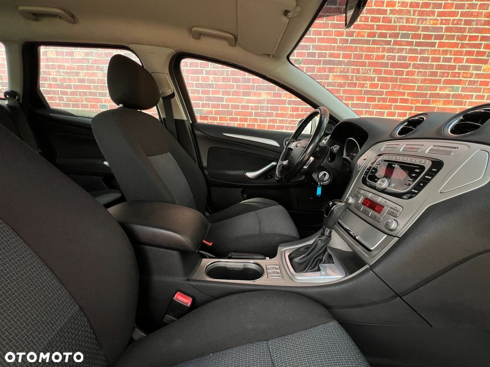 Ford Mondeo - 14