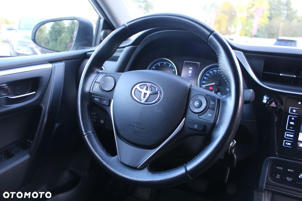 Toyota Corolla 1.6 Premium MS - 23
