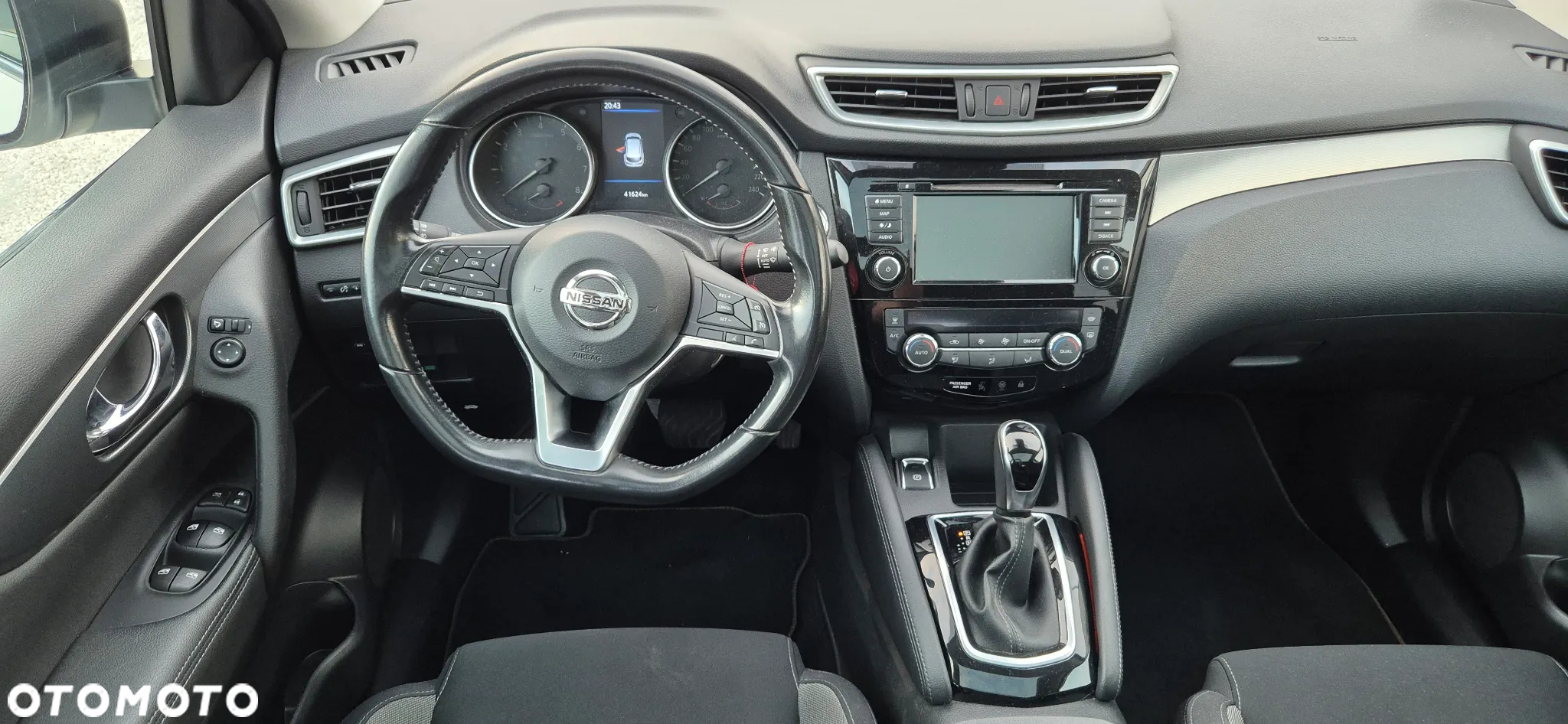 Nissan Qashqai 1.3 DIG-T N-Connecta DCT - 16