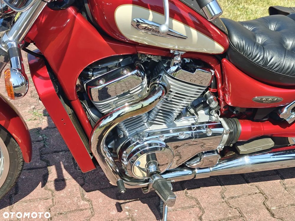 Suzuki Intruder - 30
